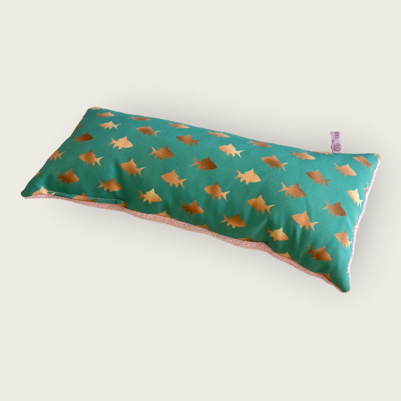 MINI-KISSEN // ca. 20x40 cm // Softshell Goldene Fische auf Mintpetrol mit Frottée Rosa// SOFORTKAUF 