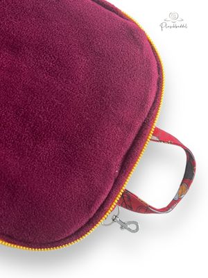 POPOPOFA // Sitzfläche ca. 30x50 cm // Softshell Zauberschule  mit Fleece Bordeaux // Sitzkissen zum Zusammenklappen