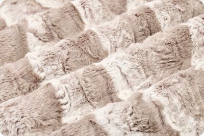 Kunstfell SUMMIT // Taupe // Meterware à 0,5 Meter pro Stück // von Shannon Fabrics