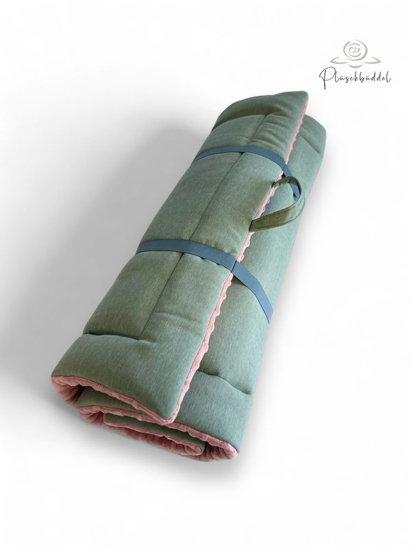 ROLLPOFA  // ca. 76x119 cm  // Softshell Mintmelange mit Minky Dots Altrosa // gefüttert mit 4 cm Volumenvlies inkl. Tragegurt