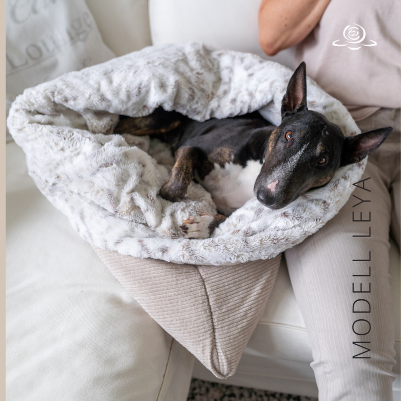 MODELL LEYA // Cord Beige + Kunstfell Schneeule Natur + optional mit Reißverschluss