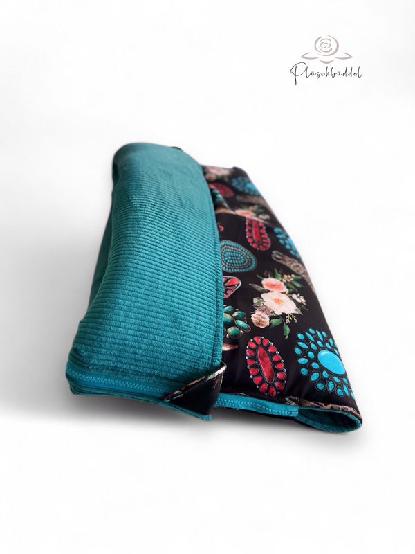 PLÜSCHBÜDDEL OUTDOOR PREMIUM // Grösse S ca. 60x45 cm // Softshell Special Westernstier + Cord Petrol + Reißverschluss Jadegrün // SOFORTKAUF
