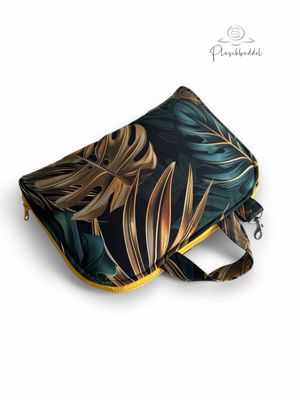 POPOPOFA // Sitzfläche ca. 30x50 cm // Softshell Goldener Regenwald mit Kunstfell Mint // Sitzkissen zum Zusammenklappen