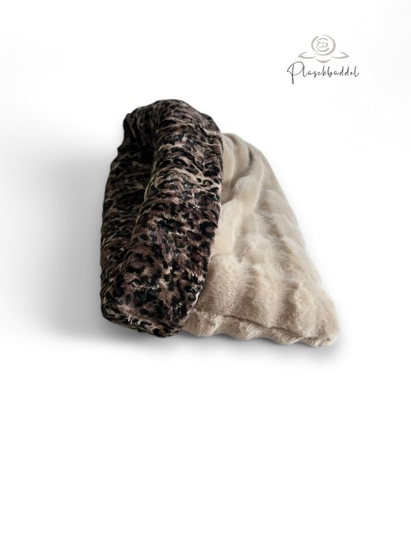 PLÜSCHBÜDDEL INDOOR LUXUS // Bubbles Beige mit Bobcat Brauntaupe // Grösse S ca. 65x45 cm // SOFORTKAUF