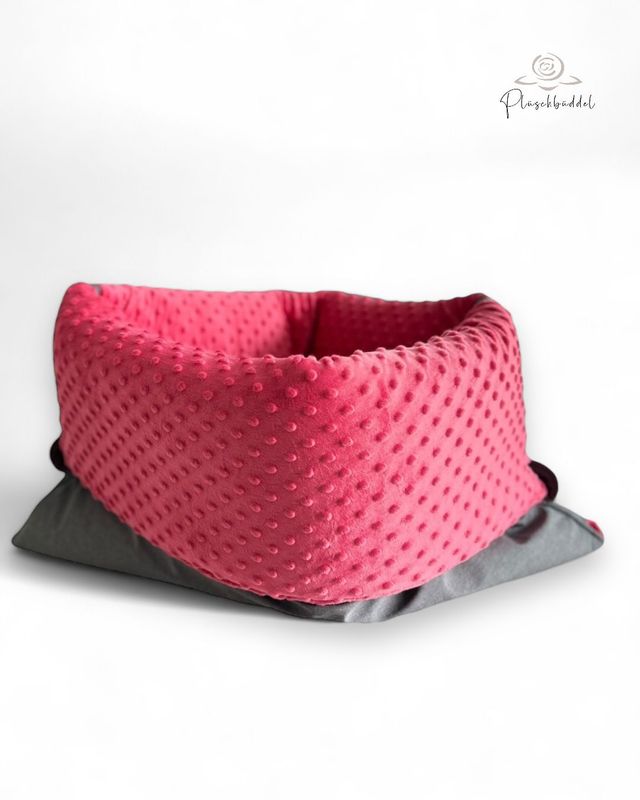 PLÜSCHBÜDDEL OUTDOOR CLASSIC // Softshell Graumelange + Minkydots Himbeere und Reißverschluss Schiefer // Quadrat ca. 75x70 cm für kleinere Hunde // SOFORTKAUF