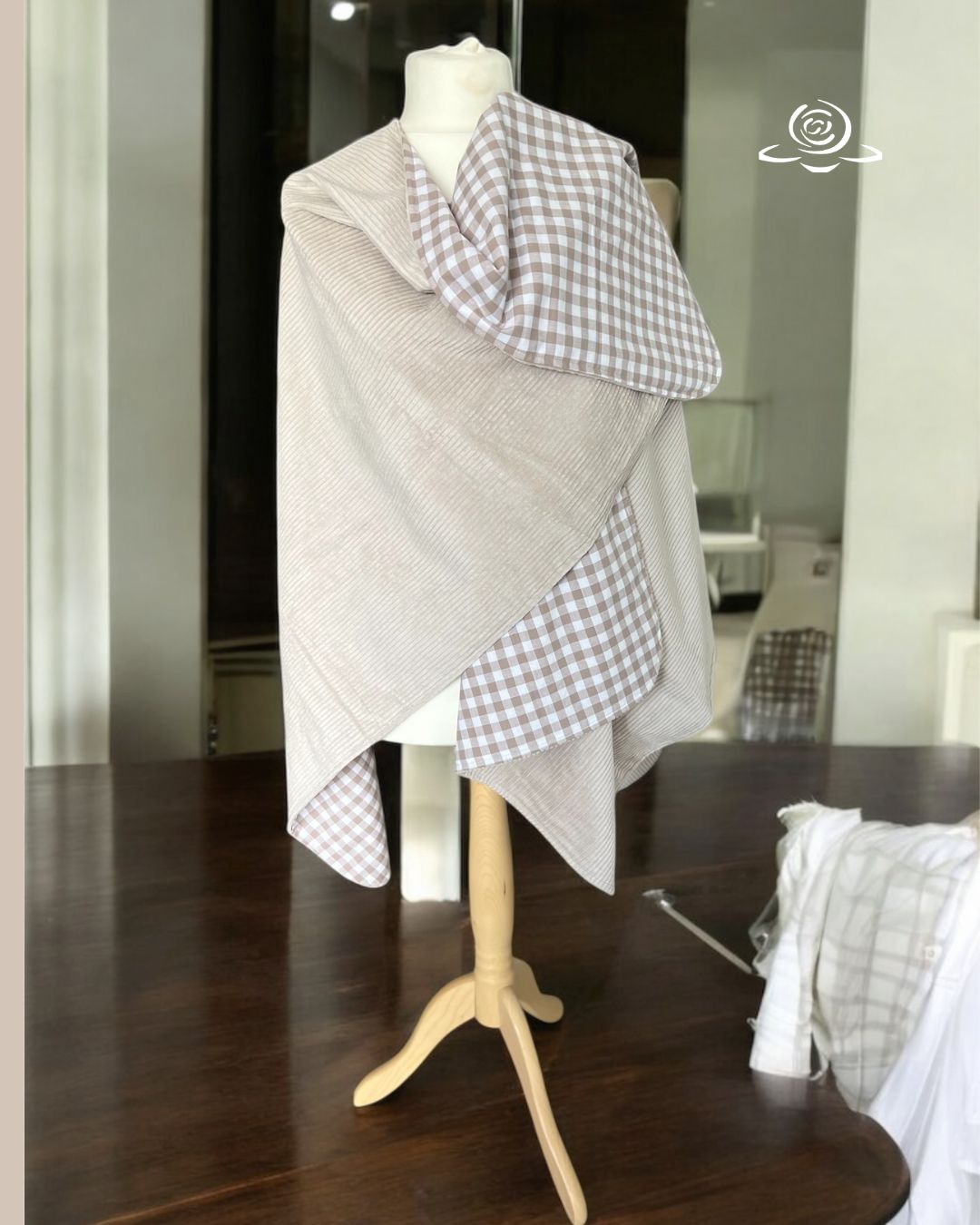 BODYPOFA CLASSIC // Cord Beige mit Baumwolle kariert // Optional  mit Druckknopf // Poncho, Cape, Überwurf zu. Wenden für Zweibeiner // SOFORTKAUF