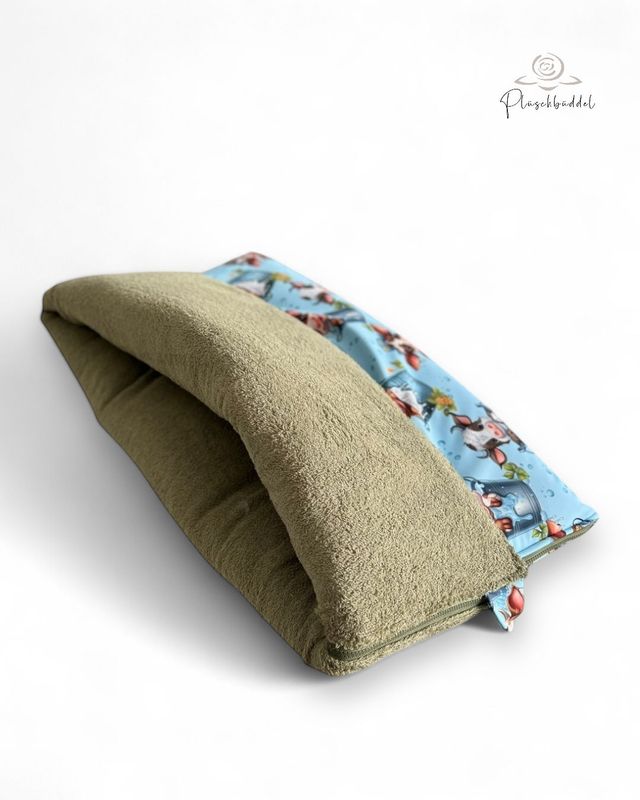 PLÜSCHBÜDDEL OUTDOOR PREMIUM // Softshell Special Moo im Eimer + Frottée Olive + Reißverschluss Olive // Quadrat ca. 75x70 cm für kleinere Hunde // SOFORTKAUF