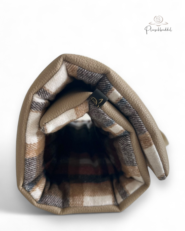 ROLLPOFA PREMIUM  // ca. 45 x 70 cm  // Kunstleder Büffel Beige mit Baumwollflanell Braunlau Karo // mit 4 cm Volumenvlies inkl. separatem Tragegurt