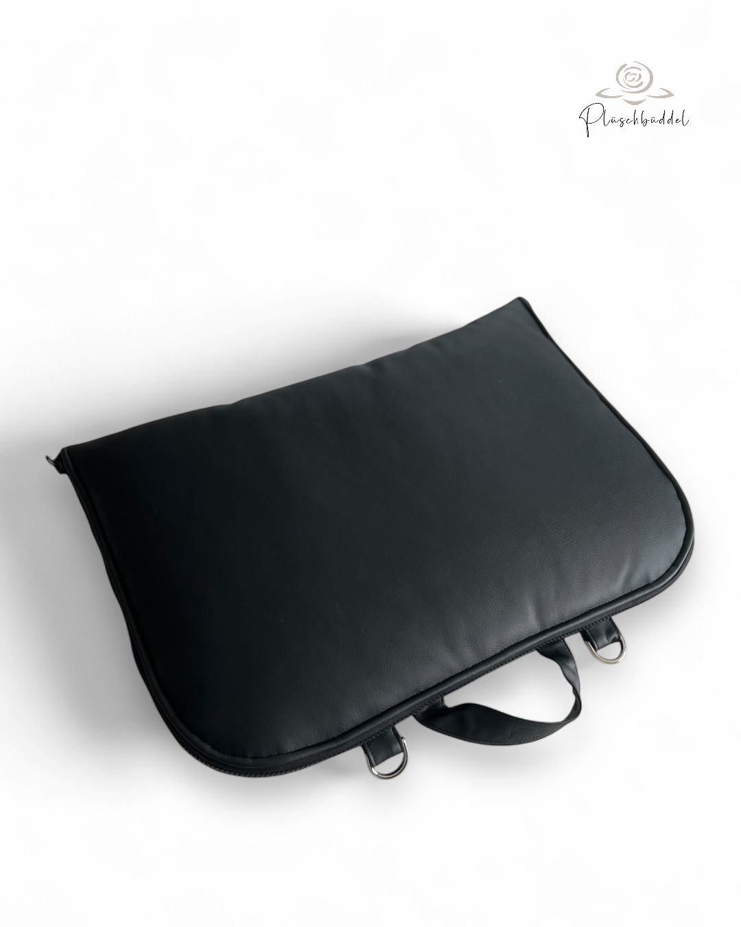 DOGGO in Grösse M // Kunstleder Schwarz + Mountainfox Loden (Grün) + Reissverschluss Schwarz // Hundematte TO GO // mit D-Ringen und Handschlaufe // ohne Tragegurt DOGGO in Grösse M // Kunstleder Schwarz + Mountainfox Loden (Grün) + Reissverschluss Schwarz // Hundematte TO GO // mit D-Ringen und Handschlaufe // ohne Tragegurt