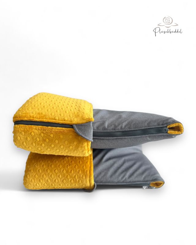 PLÜSCHBÜDDEL CLASSIC OUTDOOR // Größe 95x70 cm // Softshell Graumelange + Minky Dots Gold + Reißverschluss Gelb // SOFORTKAUF