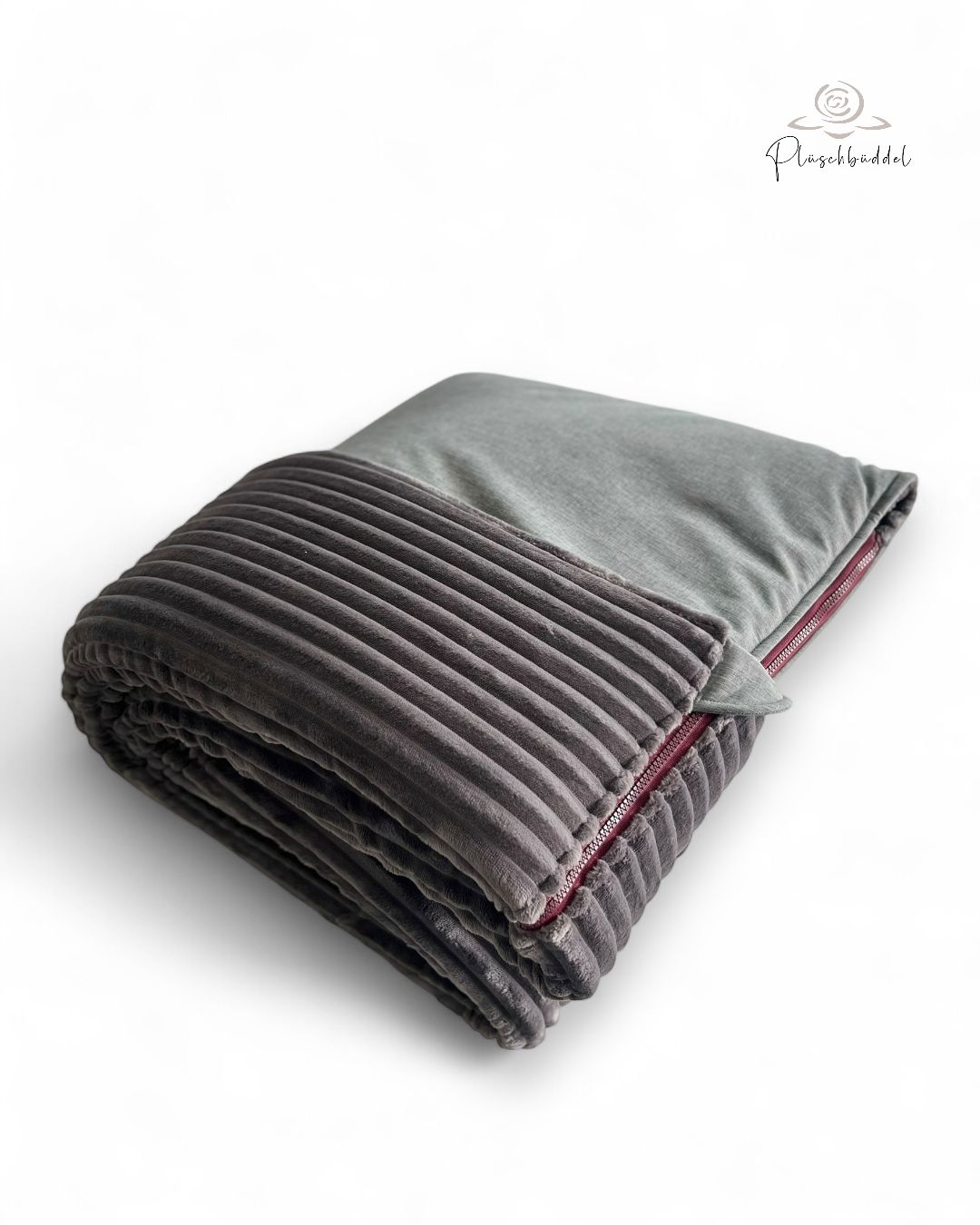 PLÜSCHBÜDDEL CLASSIC OUTDOOR // Größe 95x70 cm // Softshell Graumelange + Streifenplüsch Graphit + Reißverschluss Bordeaux // SOFORTKAUF