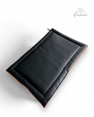 ROLLPOFA PREMIUM  // ca. 50 x 70 cm  // Kunstleder Büffel Schwarz mit Frotteé Orange // mit 4 cm Volumenvlies inkl. separatem Tragegurt