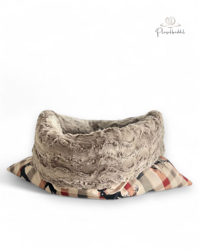 PLÜSCHBÜDDEL OUTDOOR LUXUS // Softshell Hirsche Schwarz auf Karo mit Wild Rabbit Sanddüne + R // Quadrat ca. 75x70 cm // SOFORTKAUF PLÜSCHBÜDDEL OUTDOOR LUXUS // Softshell Hirsche Schwarz auf Karo mit Wild Rabbit Sanddüne + R // Quadrat ca. 75x70 cm // SOFORTKAUF