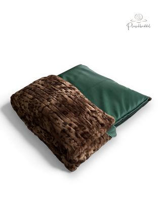 PLÜSCHBÜDDEL LUXUS OUTDOOR // Größe 95x70 cm // Kunstleder Dunkelgrün mit Bengalischer Tiger Pecan + Reißverschluss Schwarz // SOFORTKAUF