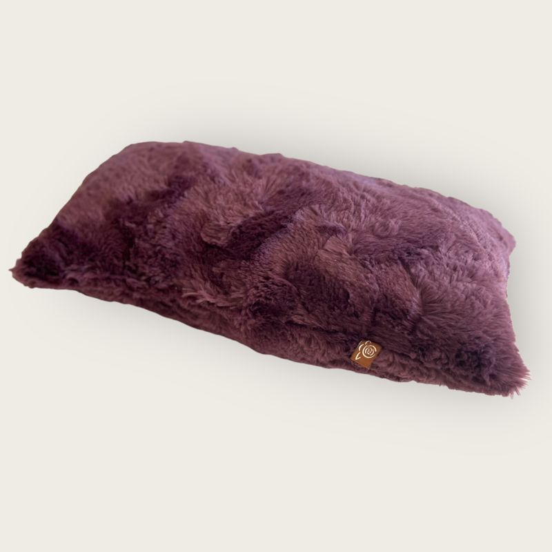 MINI-KISSEN // ca. 20x40 cm // Kunstfell Wellen Pflaume // SOFORTKAUF