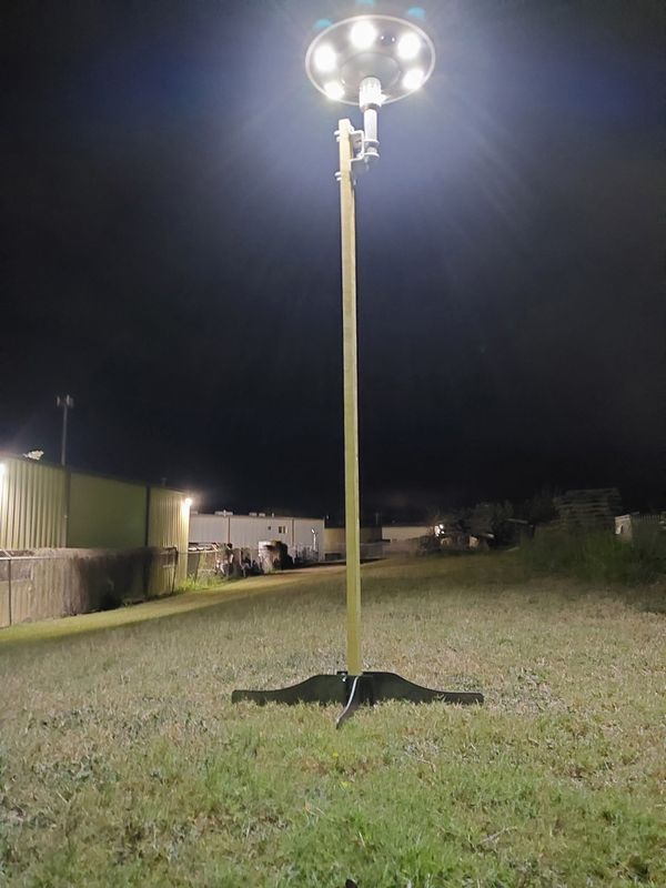 Flat Pack Stand with 1000w UFO Light