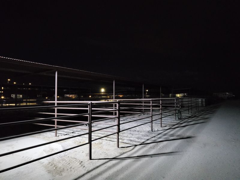 Ranch Hand 1000w Outbuilding/Retro Fit Solar Lighting System