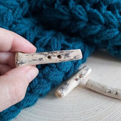 Set of 3 long toggle style driftwood buttons