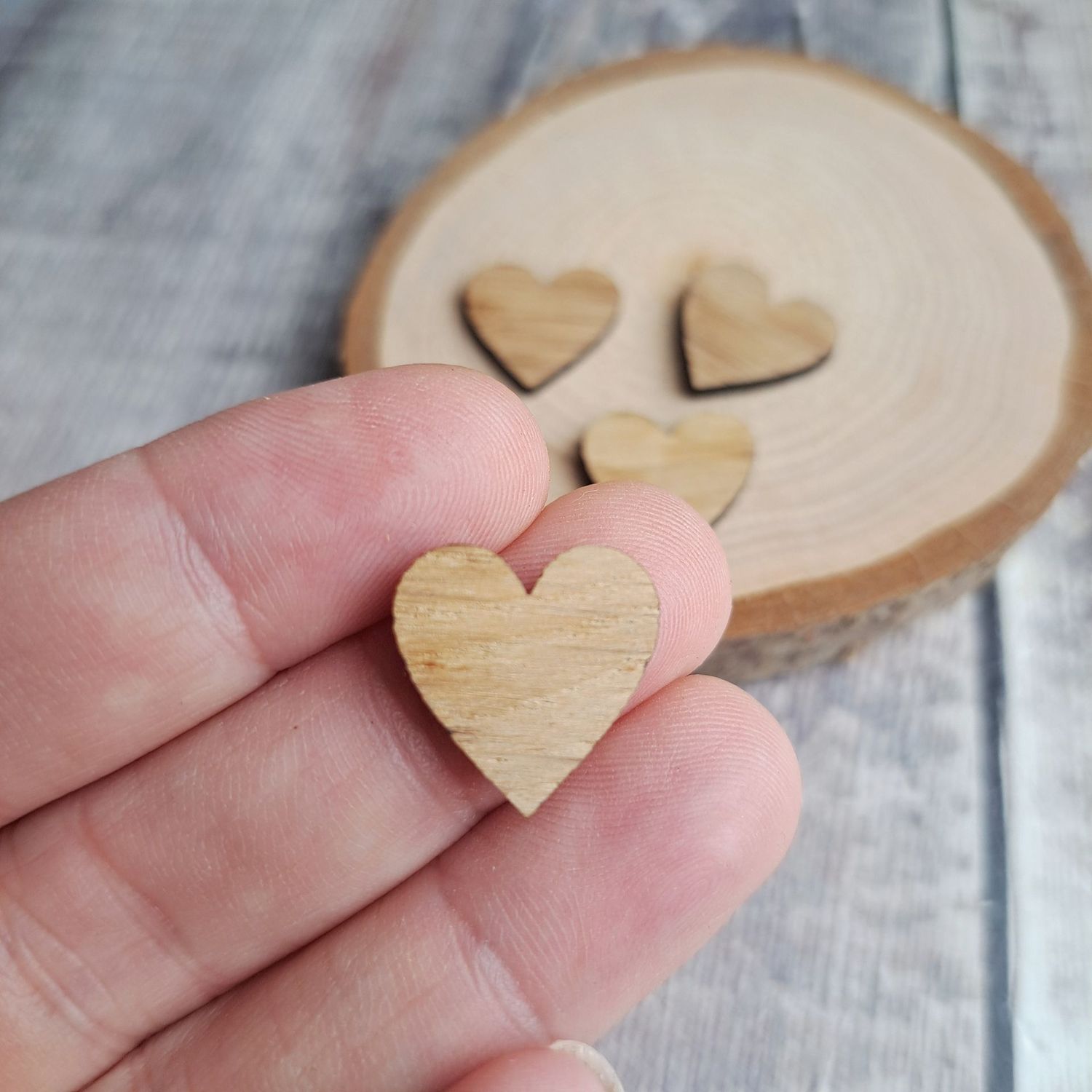 Set of 4 small blank oak wooden hearts