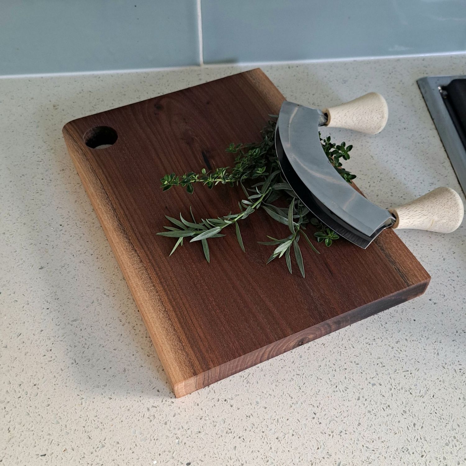 Large walnut chopping board Large walnut chopping board