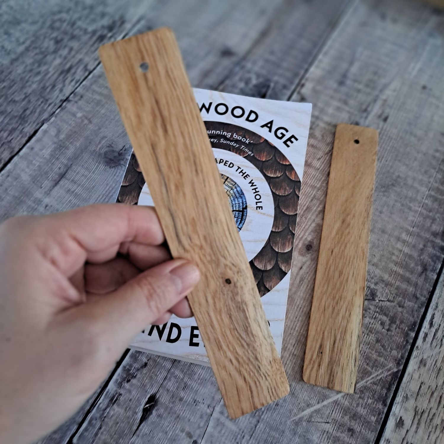 Patterned oak bookmarks Patterned oak bookmarks