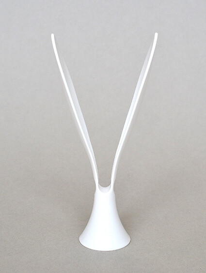 Standing little tongs (Made in Japan)