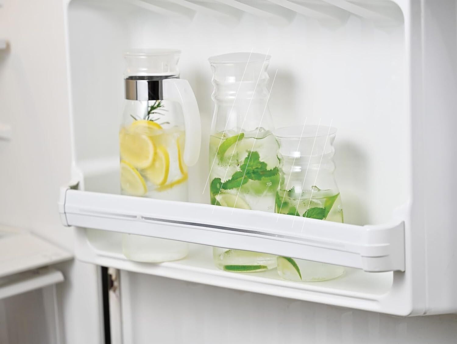 HARIO Slim Refrigerator Water Pot 1.4L (Heat-Resistant Glass), Transparent White (Made in Japan)