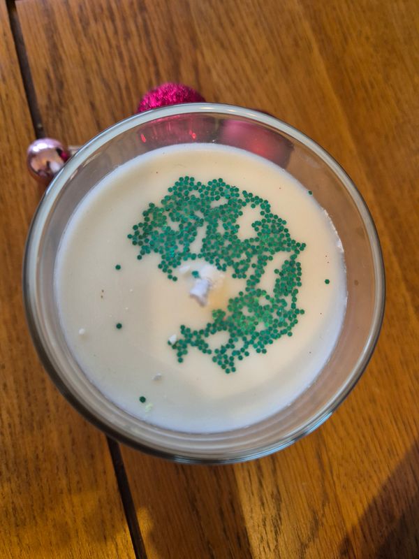 "Snowy Splendour" Scented Candle