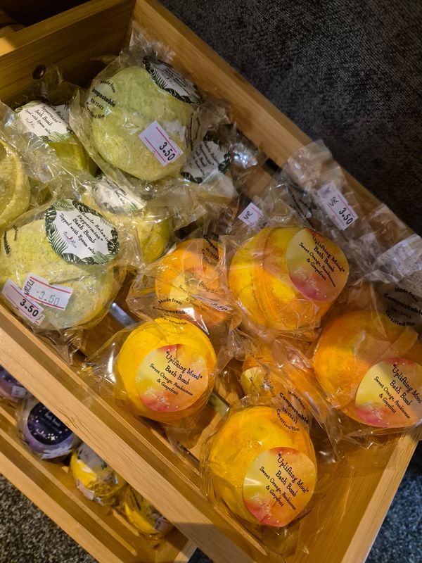 &quot;Uplifting Mood&quot; Scented Bath Bomb (1)