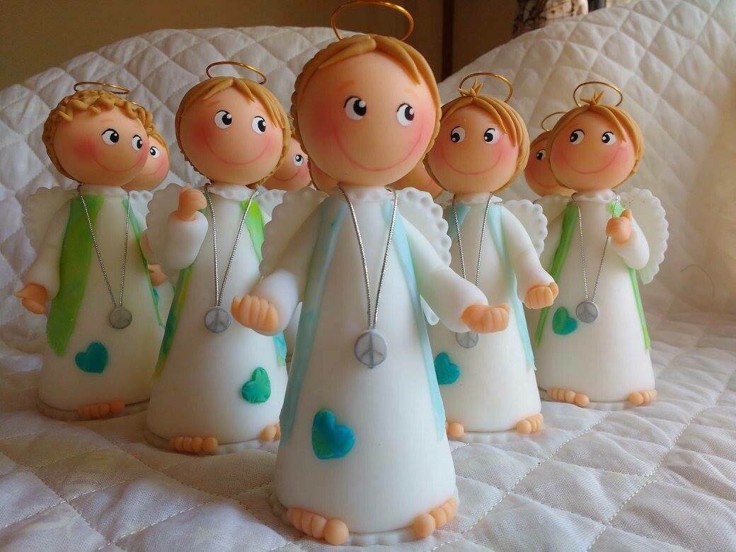 Centro de mesa. Angelitos hippies.