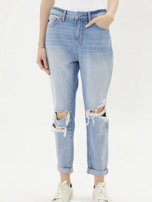 Lisa Kancan Jeans
