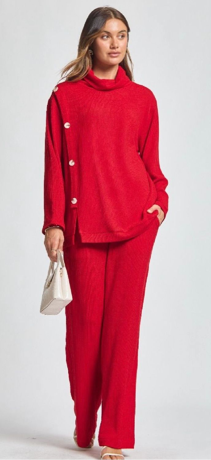 Ultrasoft Red Ribbed Mock Neck Travel Set