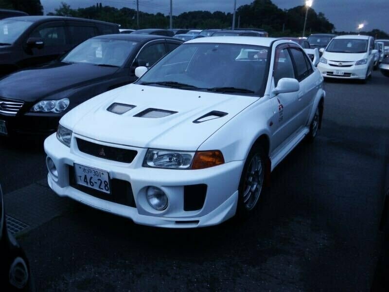 Mitsubishi Evolution 5