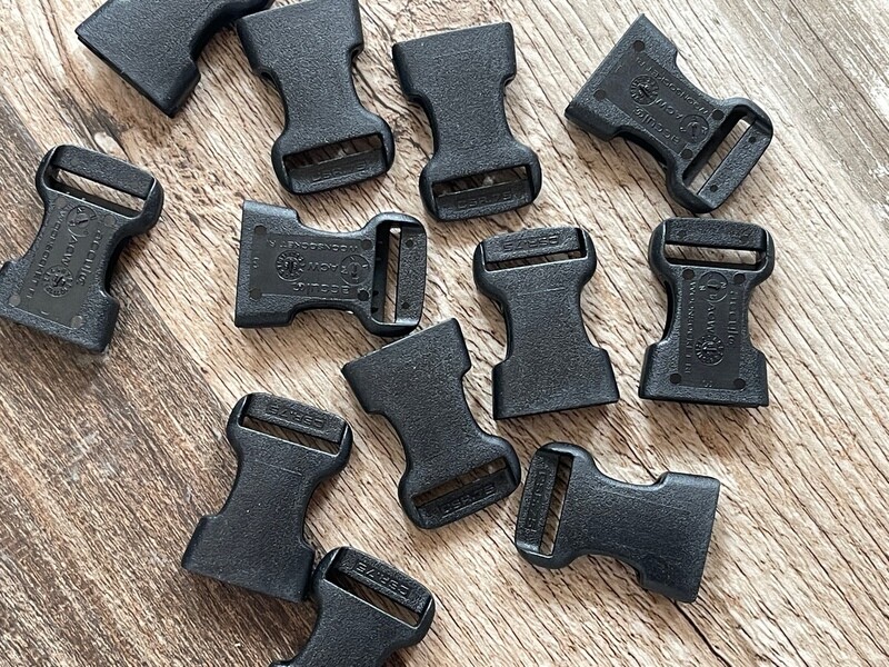 Replacement: Quick Release Buckles, Plastic