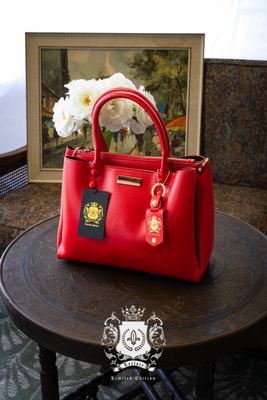 Ivy (Engrave Lover's name on Handbag / Leclair Limited Edition)