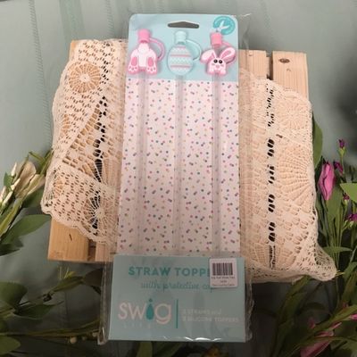 Bunny Trail Straw Topper