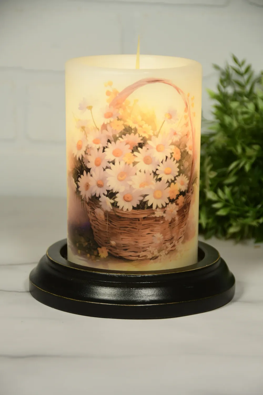 White Daisy Basket Vanilla CR