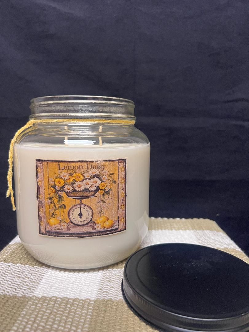 Herbal Star Candle 64 Oz. Lemon Daisy