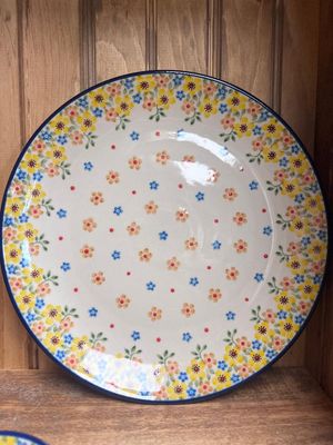 Buttercup Plate 10"