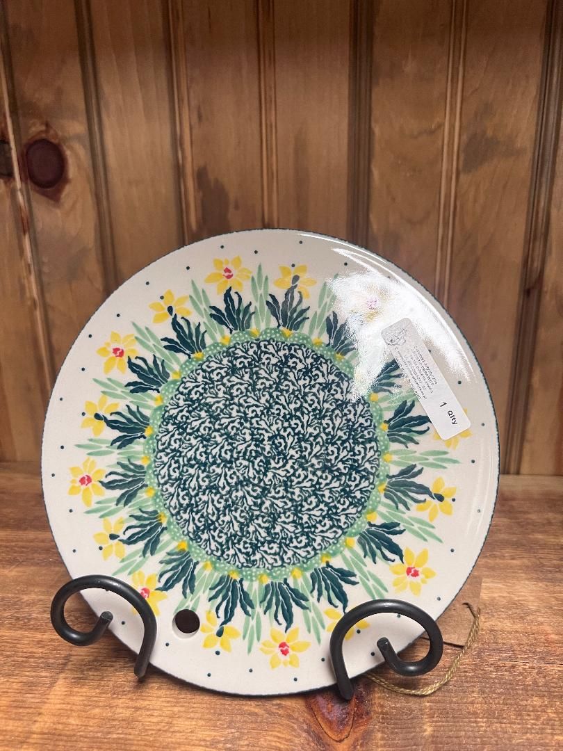 Daffodil Cheese/Cutting Board 7.75"