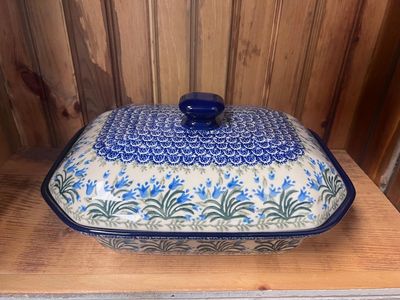 Blue Bells Baker Covered Casserole 9.5"