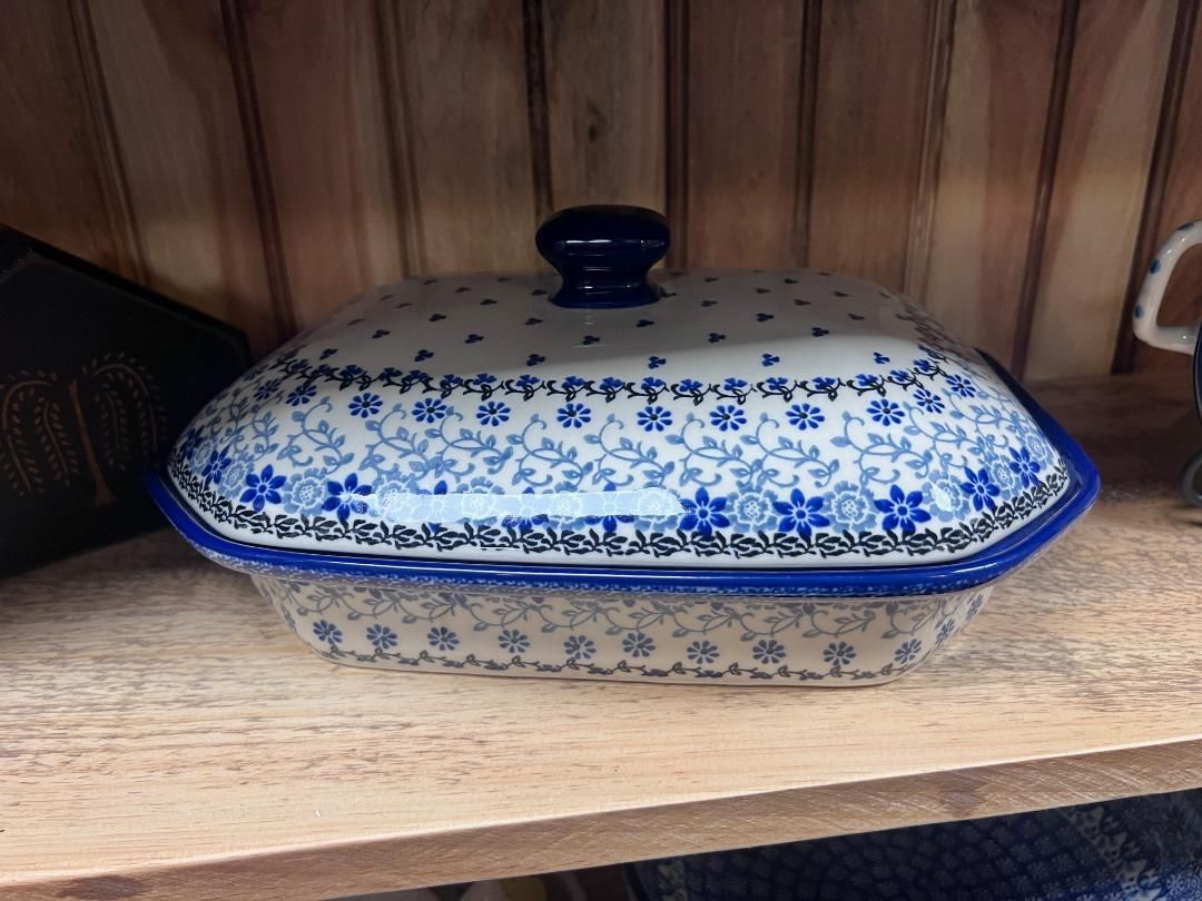 Silver Lace Baker Covered Casserole 9.5"