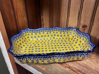 Sunburst Baker Scalloped Rec