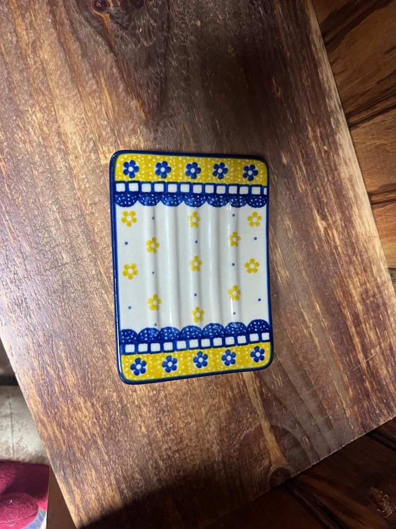Yellow Lace Soap Dish