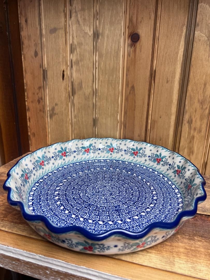 Winter Holly Plate Pie Fluted 10"