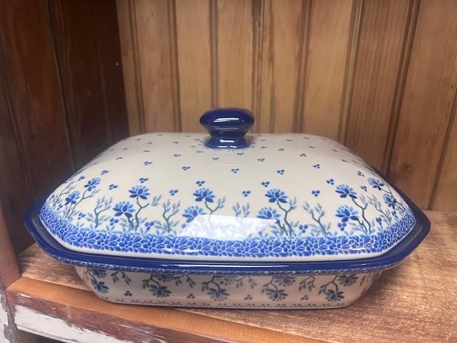 Clover Fields Baker Covered Casserole 9.5"