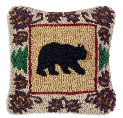 C4C Pillow Northwoods Bear 14x14