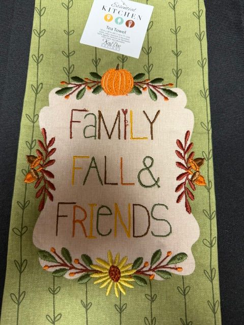 1110 Towel Family Fall & Friends Dual Purpose 