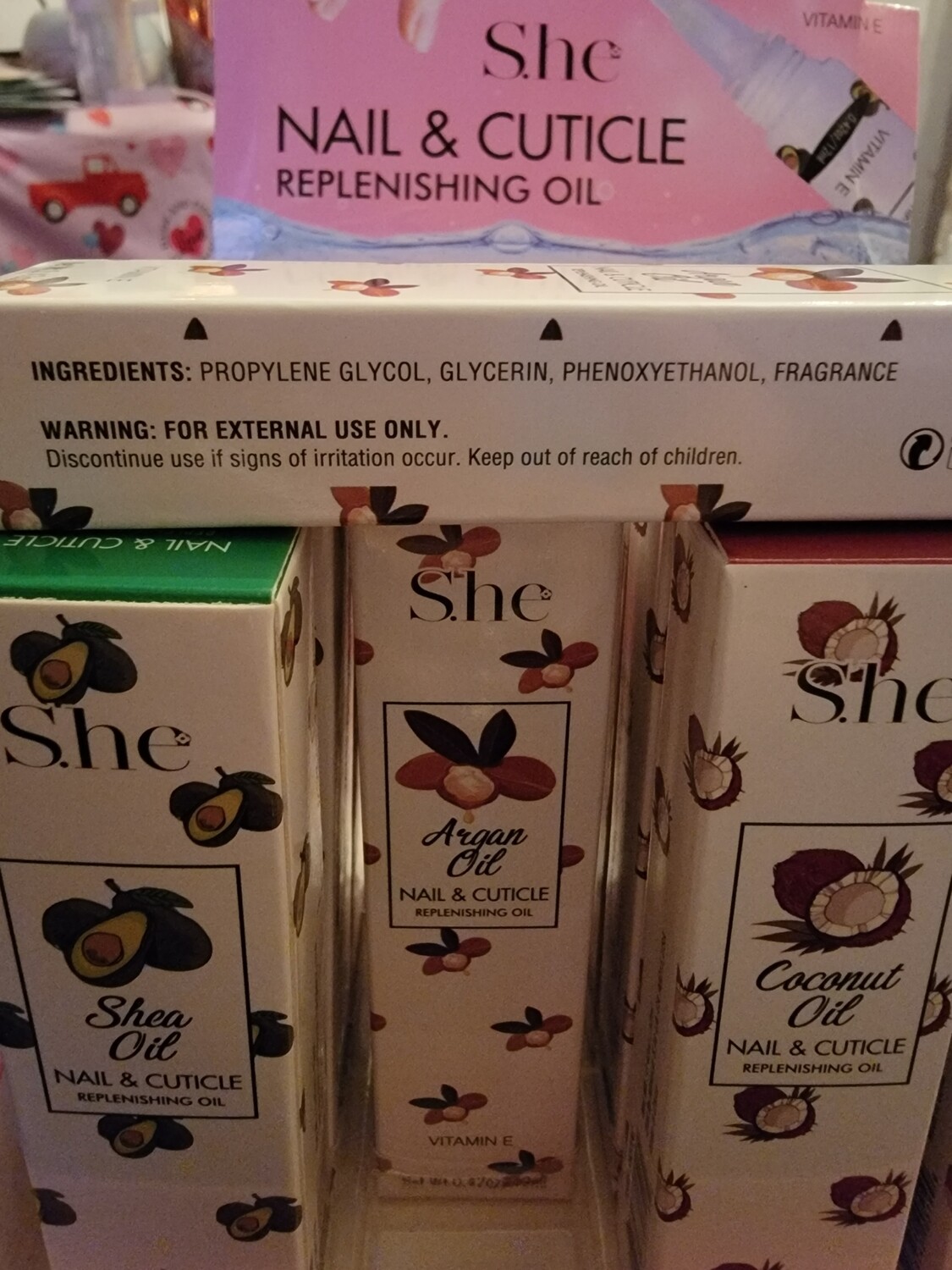 Nail and cuticle replenishment oil