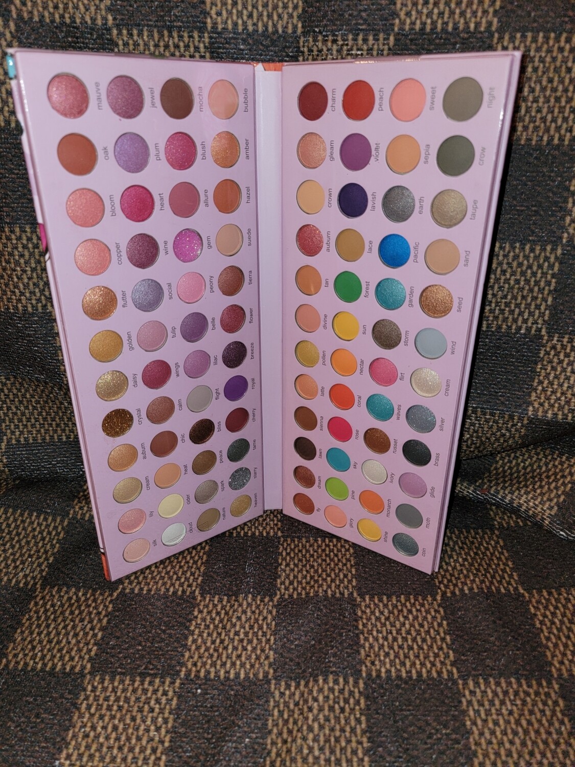 96 EYESHADOW COLORS